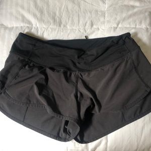 Lululemon Black Speed Up Short Size 2
